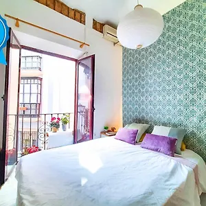 Lovely Center - Sunny Balcony Alfalfa Appartement